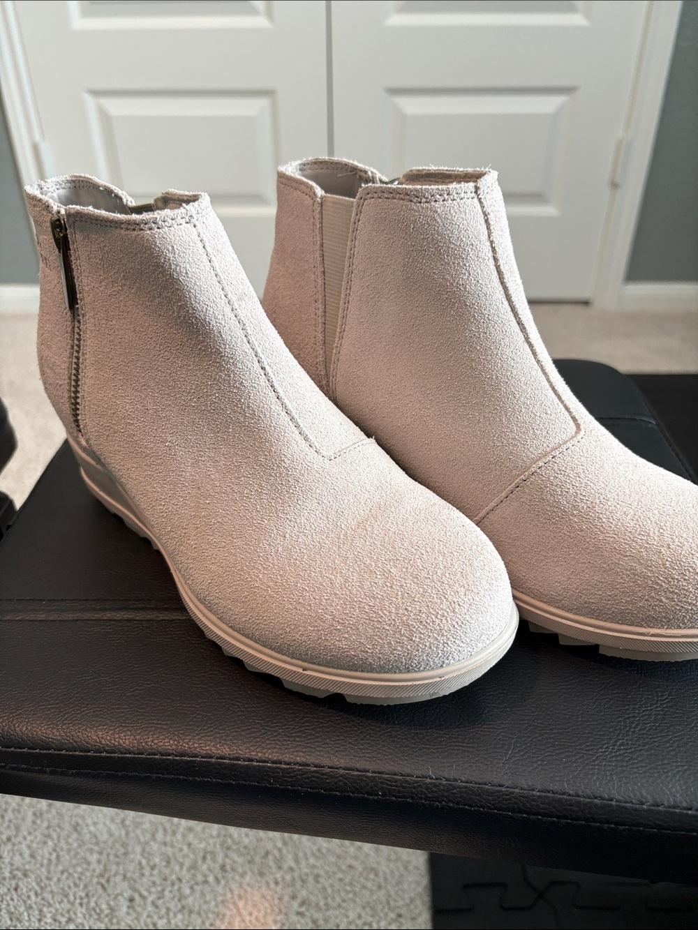 Sorel Evie Women's Light Cream Suede Ankle Booties with Side Zip